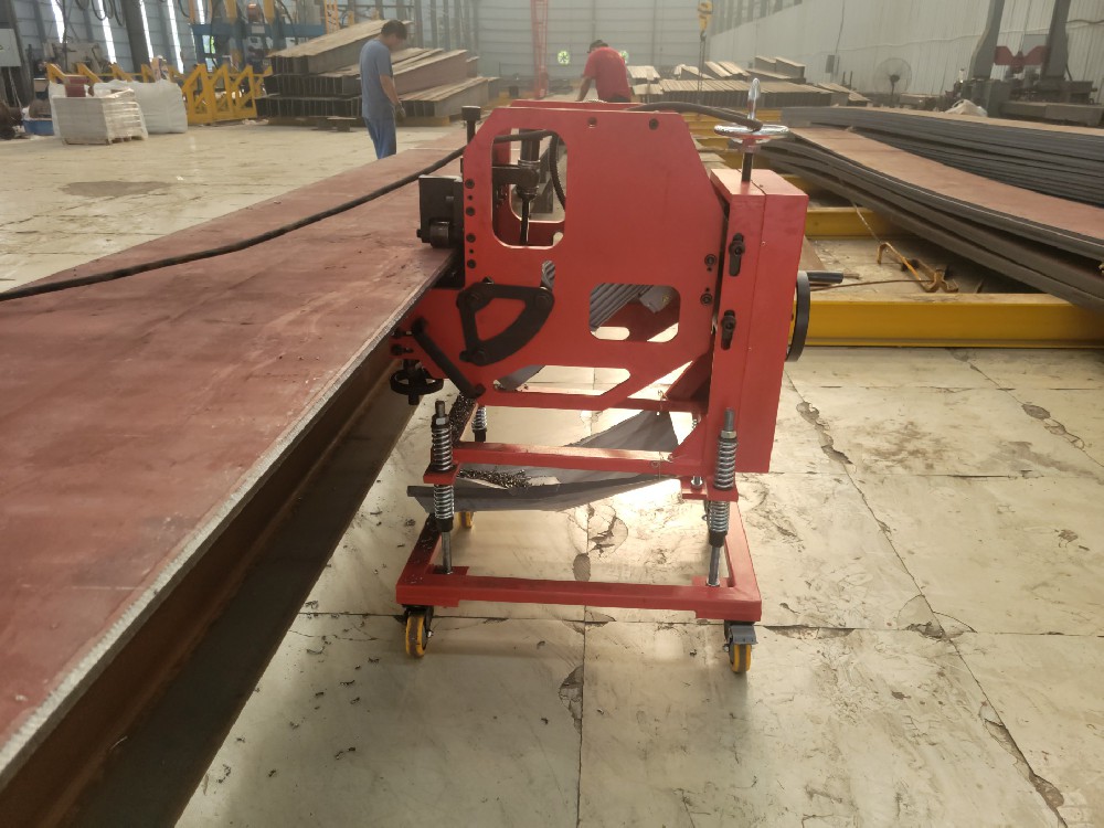 鋼結(jié)構(gòu)腹板下坡口加工