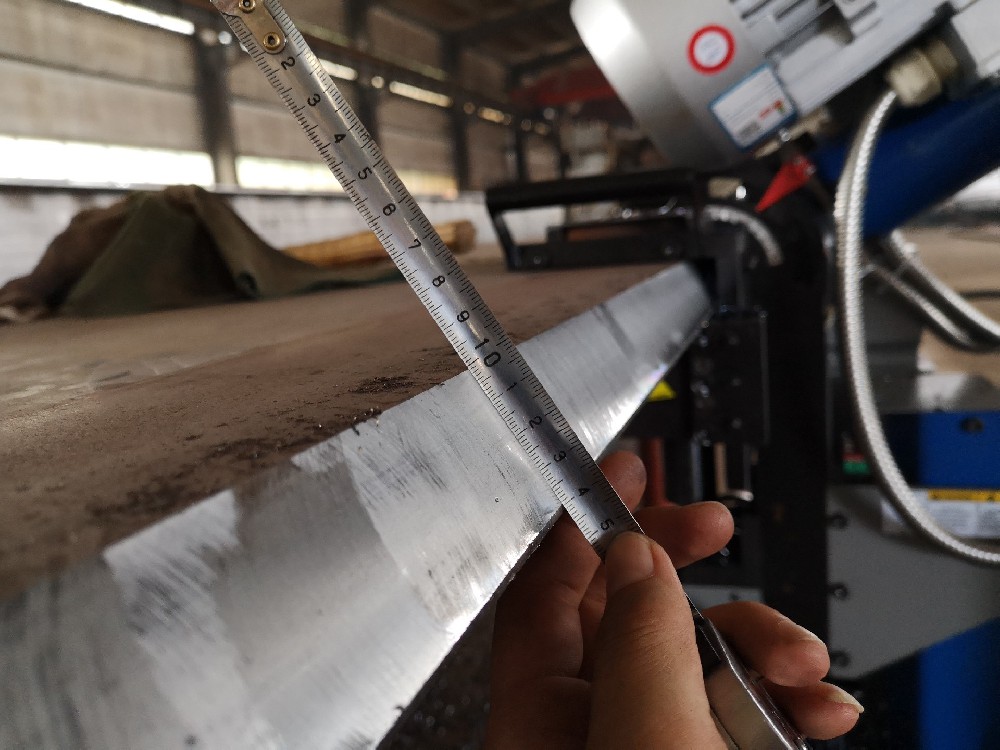 銑邊機(jī)的工作原理及特點(diǎn)